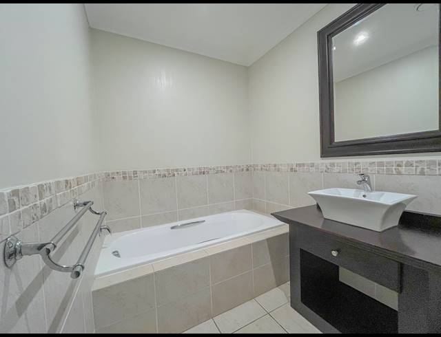 4 BEDROOM TOWNHOUSE FOR SALE IN ZIMBALI ESTATE